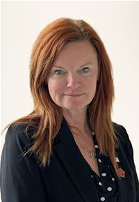 Cllr Ella Worthington